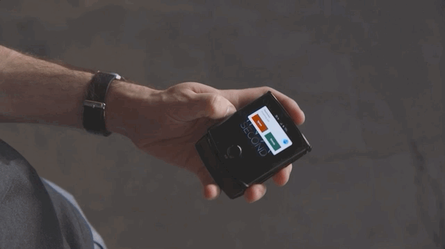 Анонс Motorola RAZR 2019: культовая раскладушка с гибким экраном