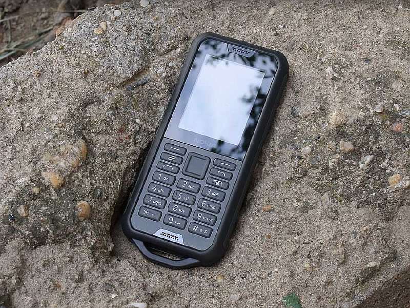 Обзор Nokia 800 Tough - новая неубиваемая Нокиа