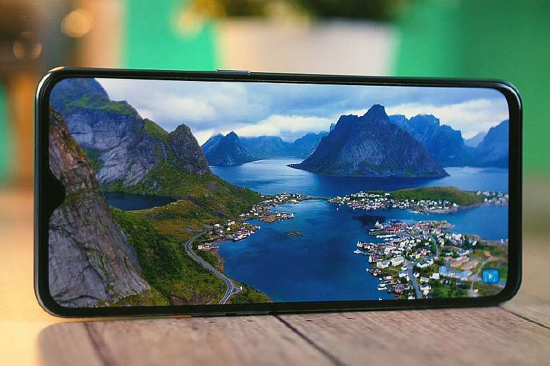 Обзор Realme X2 – лучшая альтернатива Xiaomi