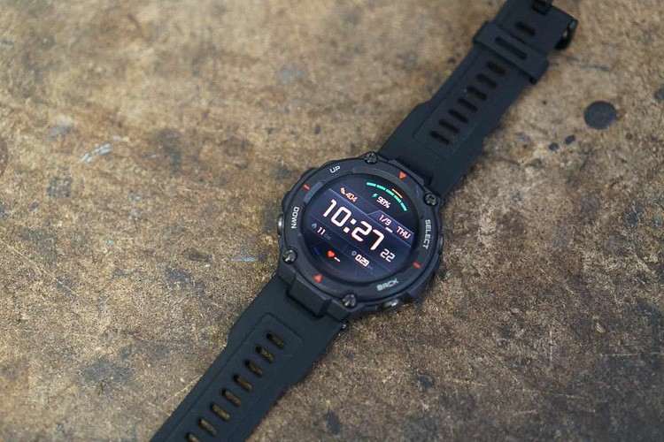 Обзор Amazfit T-Rex – неубиваемые умные часы для активного отдыха