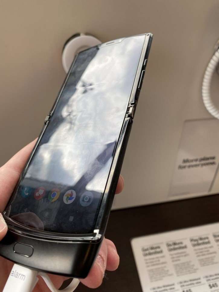 Проблемы с Motorola RAZR 2019: массовый брак или особенности конструкции?