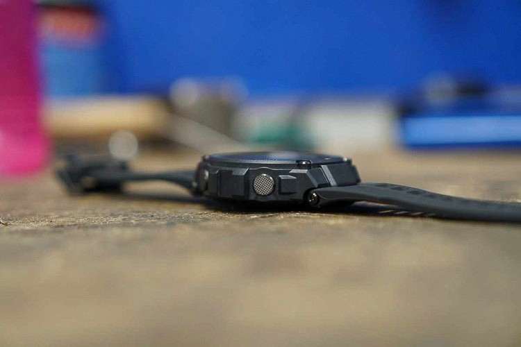 Обзор Amazfit T-Rex – неубиваемые умные часы для активного отдыха
