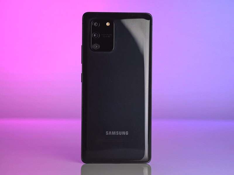 Обзор Samsung Galaxy S10 Lite - почему нет?