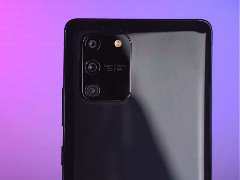 Обзор Samsung Galaxy S10 Lite - почему нет?
