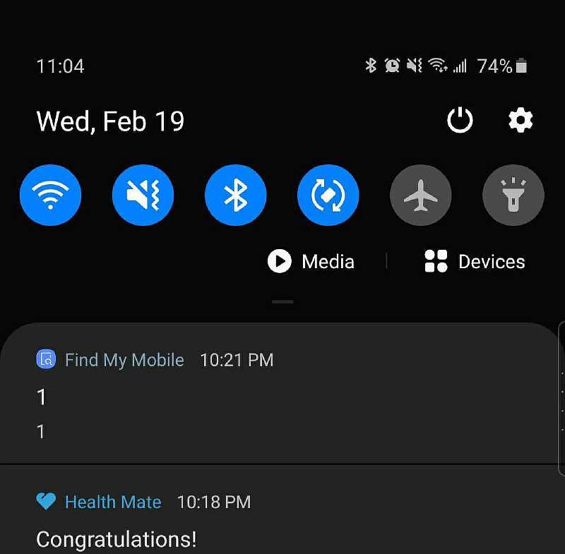 Владельцы смартфонов Samsung получили странные уведомления. Стоит ли волноваться?