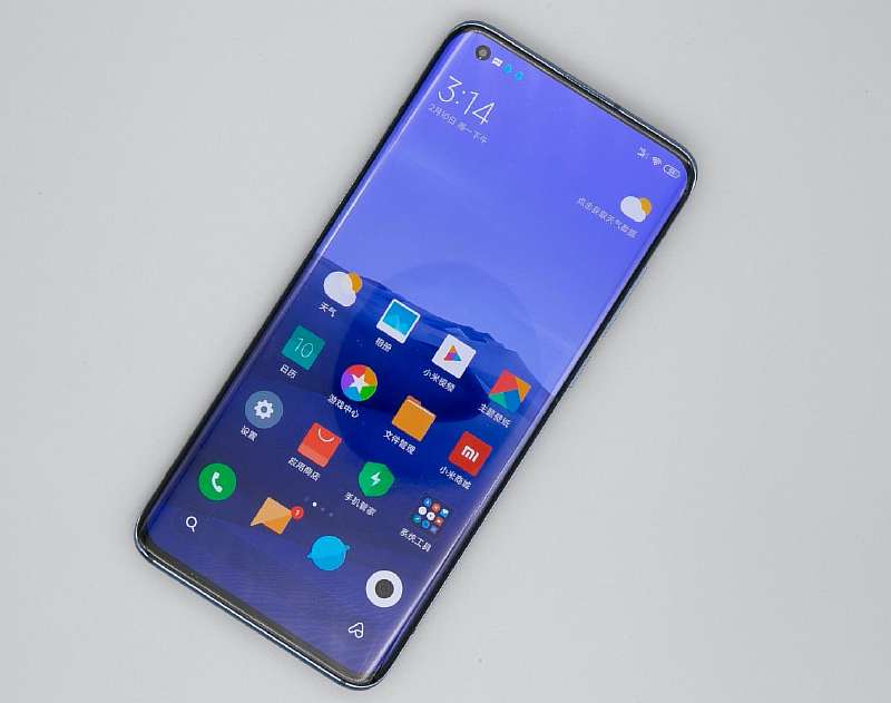 Xiaomi представила юбилейные флагманы Mi 10. Фото, цена и характеристики.