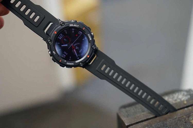 Обзор Amazfit T-Rex – неубиваемые умные часы для активного отдыха