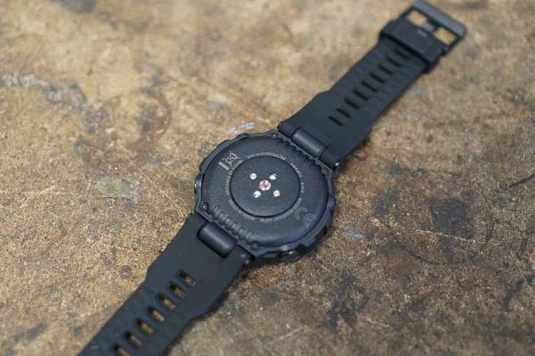 Обзор Amazfit T-Rex – неубиваемые умные часы для активного отдыха