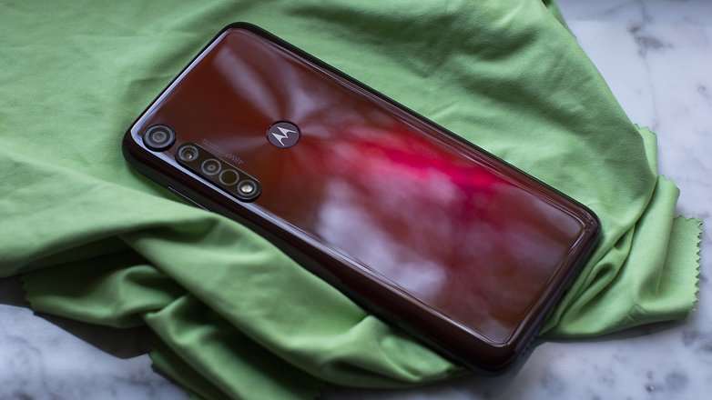 Нашли лучший бюджетник по скидке. Убийца Xiaomi и Honor на чистом Android