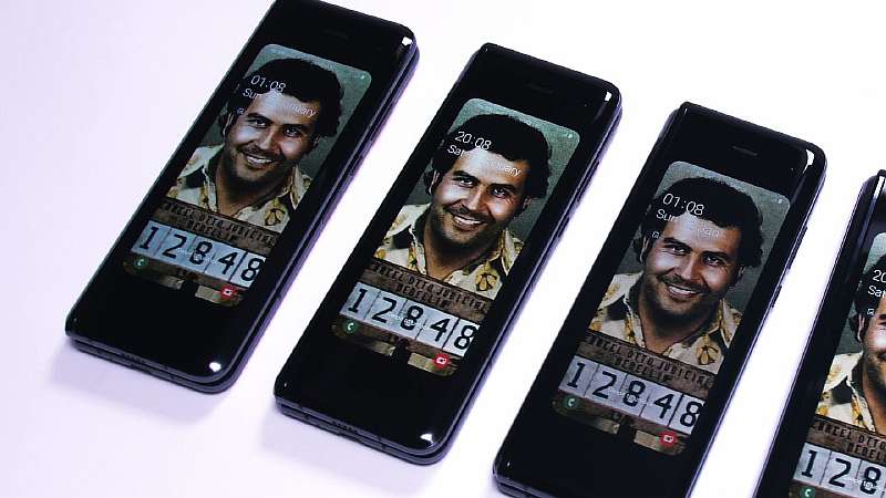 Представлен дешевый гибкий смартфон Escobar Fold 2: очередной развод ради хайпа?