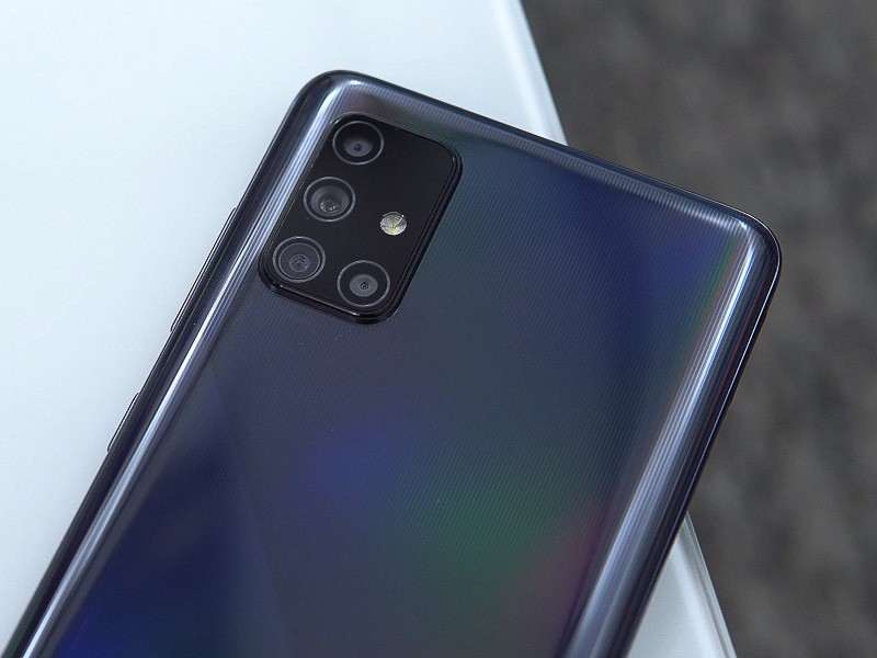 Обзор Samsung Galaxy A71. Есть все - зачем переплачивать за флагманы?
