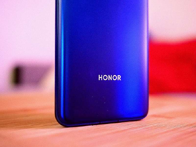 Обзор Honor View 30 Pro – антикризисный флагман