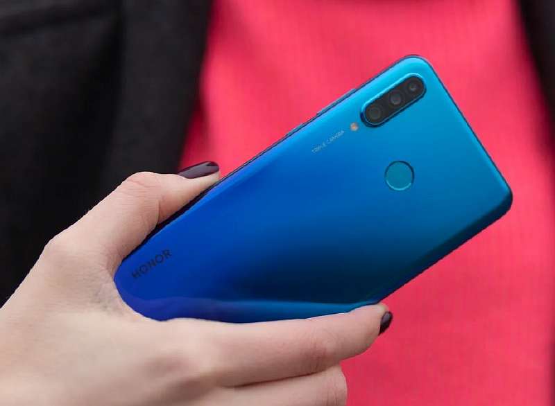 Honor распродает хитовые смартфоны. Выбрали 7 самых выгодных моделей со скидкой