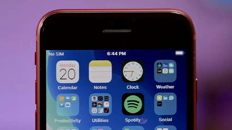 Обзор нового iPhone SE (2020). Стоит ли покупать?