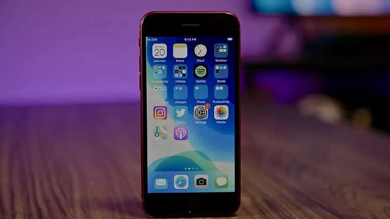Обзор нового iPhone SE (2020). Стоит ли покупать?