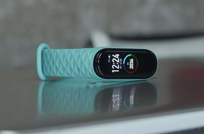 Mi Band 4 отдают с жирной скидкой в М.Видео. Лучшее предложение на рынке