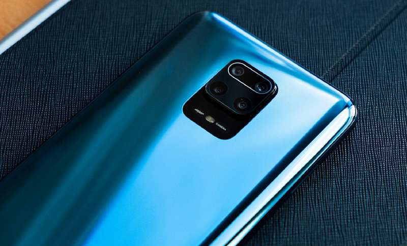 Этот Xiaomi – самый выгодный. Девайс с крутыми характеристиками мощно подешевел