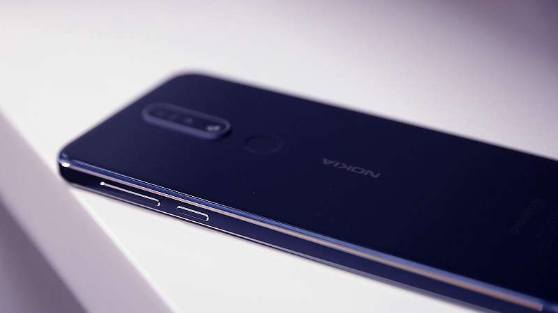 Связной распродает остатки Nokia 7.1 с огромной скидкой. Стоит ли брать?