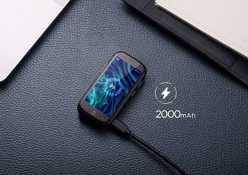В Китае сделали самый прокачанный компактный смартфон за 9 тысяч рублей