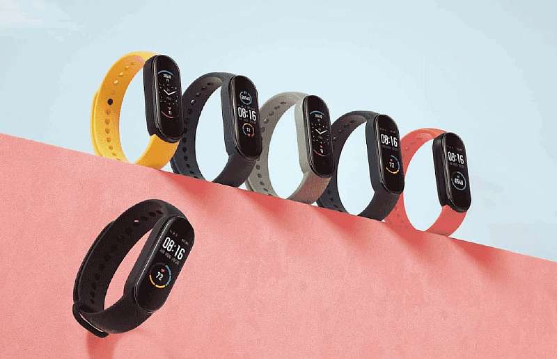 Xiaomi Mi Band 5 приехал в Россию. Где купить самый дешевый браслет?