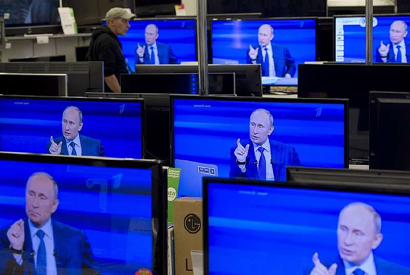 Почему люди массово отказываются от просмотра телевизора? Главные причины
