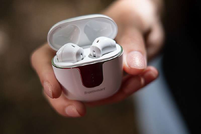 Обзор Tronsmart Onyx Ace — убийцы AirPods за копейки