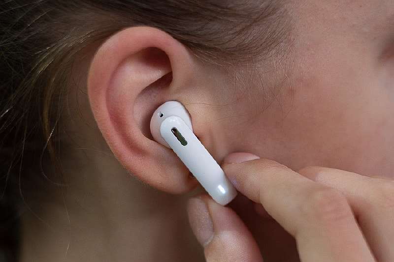 Обзор Tronsmart Onyx Ace — убийцы AirPods за копейки