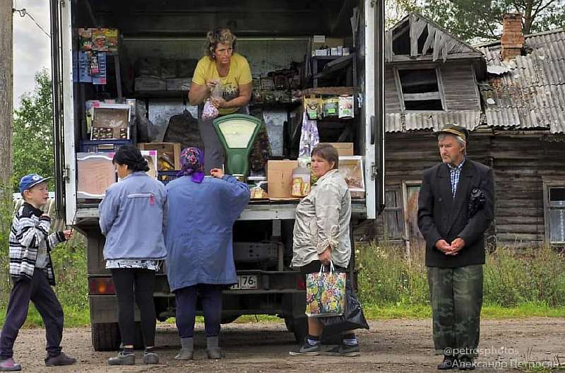 Как выглядит Россия на самом деле: 100 честных снимков уличного фотографа