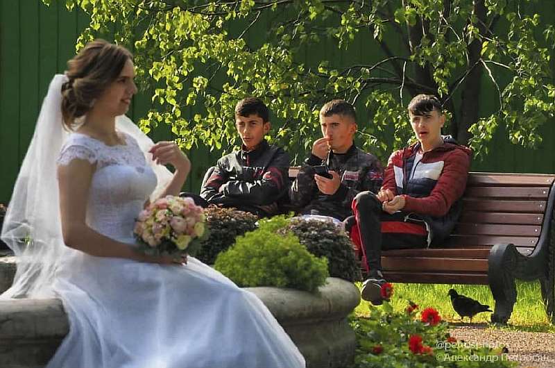 Как выглядит Россия на самом деле: 100 честных снимков уличного фотографа