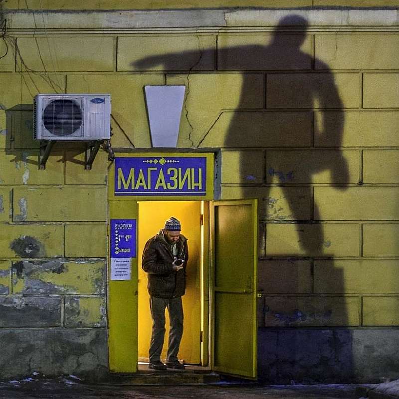 Как выглядит Россия на самом деле: 100 честных снимков уличного фотографа
