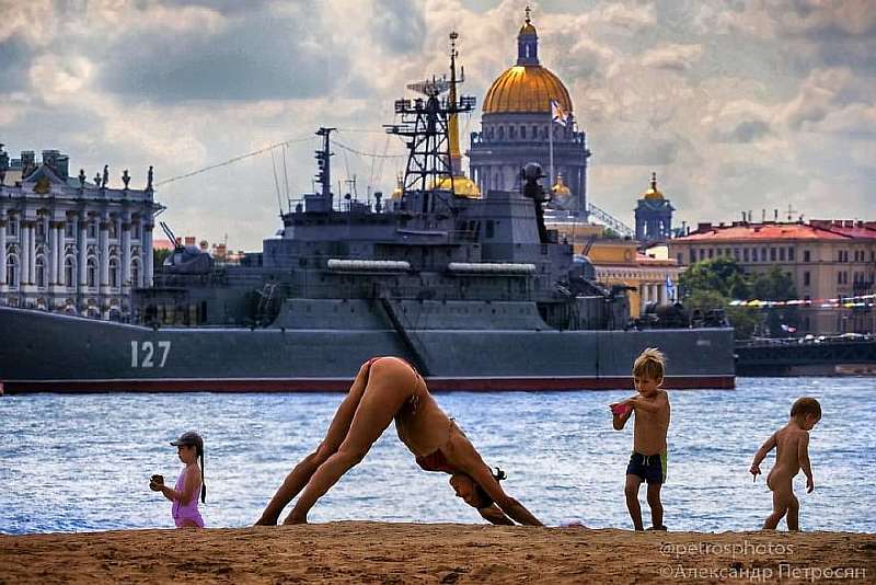 Как выглядит Россия на самом деле: 100 честных снимков уличного фотографа