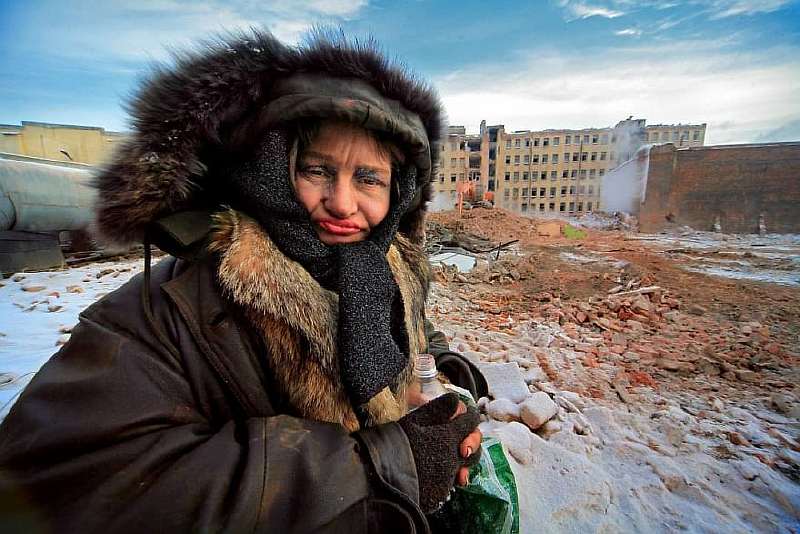 Как выглядит Россия на самом деле: 100 честных снимков уличного фотографа