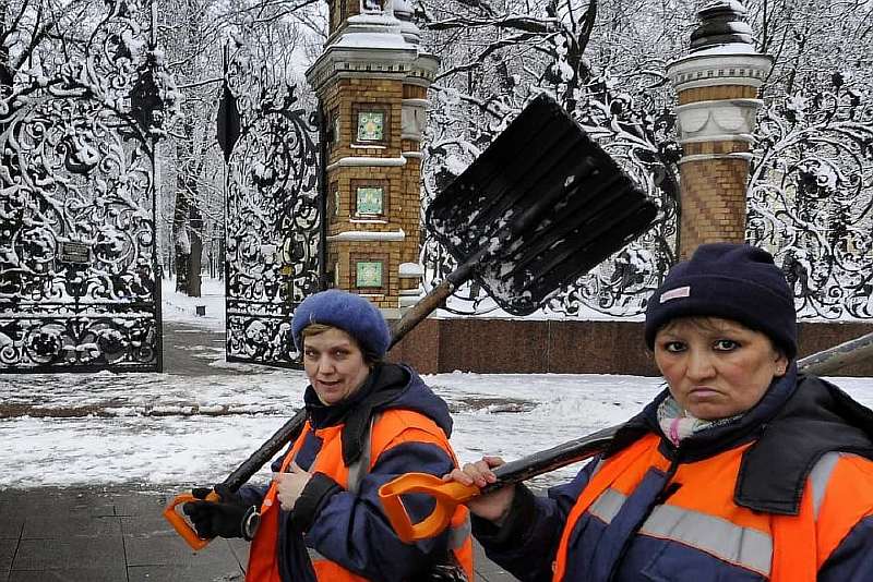 Как выглядит Россия на самом деле: 100 честных снимков уличного фотографа