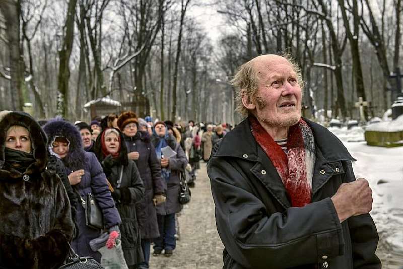 Как выглядит Россия на самом деле: 100 честных снимков уличного фотографа