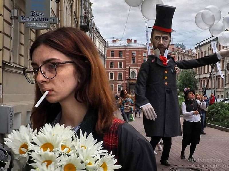 Как выглядит Россия на самом деле: 100 честных снимков уличного фотографа