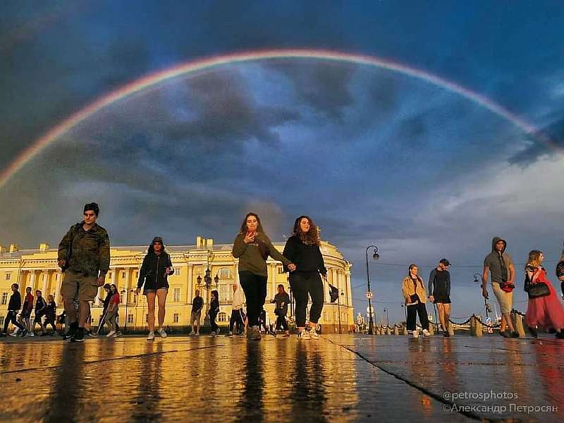 Как выглядит Россия на самом деле: 100 честных снимков уличного фотографа