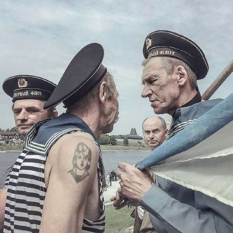 Уличный фотограф показал настоящую Россию. 75 честных снимков жизни за МКАДом