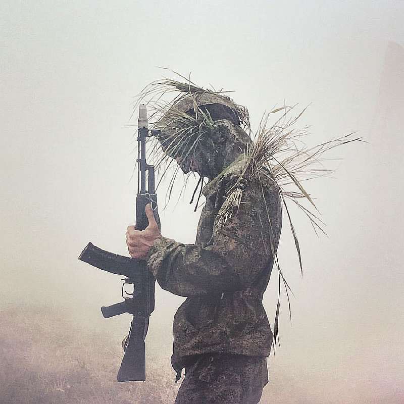 Уличный фотограф показал настоящую Россию. 75 честных снимков жизни за МКАДом