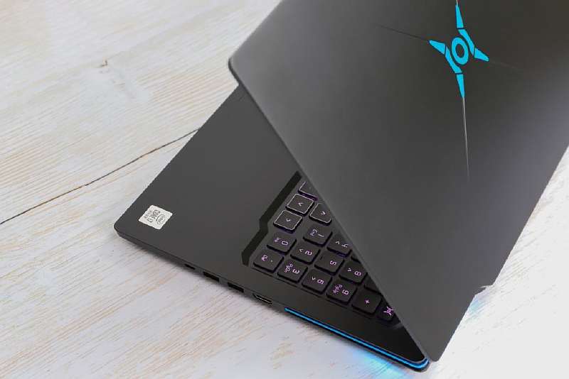 Вышел первый игровой ноутбук HONOR. Он красивый, мощный и дорогой