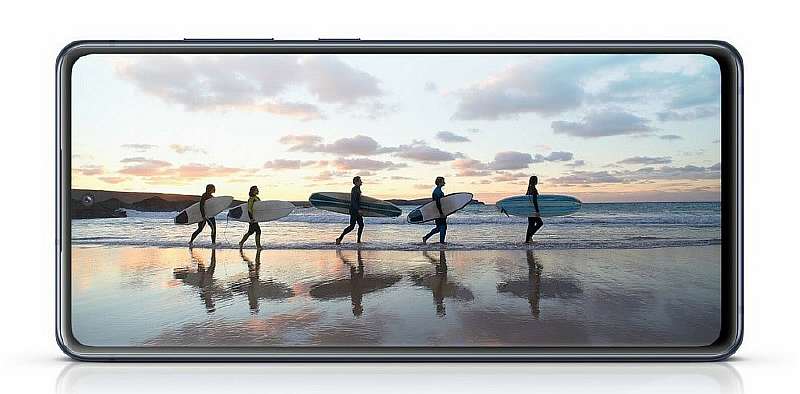 Народный флагман Samsung: 120 Гц, 4500 мАч, IP68, беспроводная зарядка, стереодинамики. Дешевле Xiaomi!