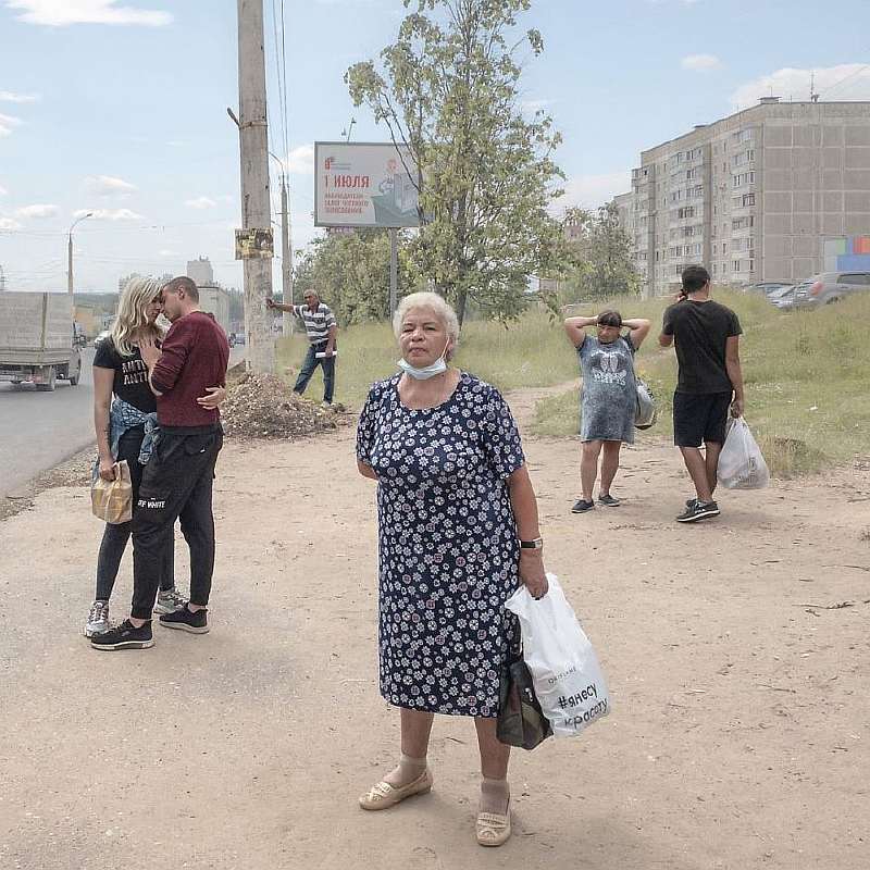 Уличный фотограф показал настоящую Россию. 75 честных снимков жизни за МКАДом