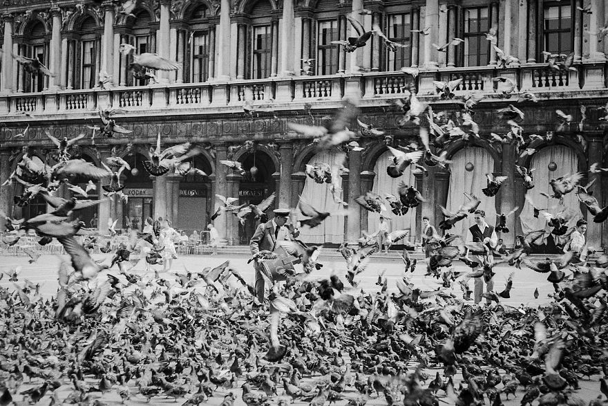 Внук унаследовал коллекцию выдающихся уличных фотографий своего деда, сделанных более полувека назад (35 фото)