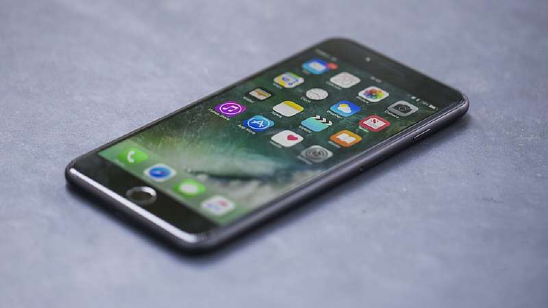 Какой iPhone лучший по соотношению цена/качество? Есть очень дешевый вариант