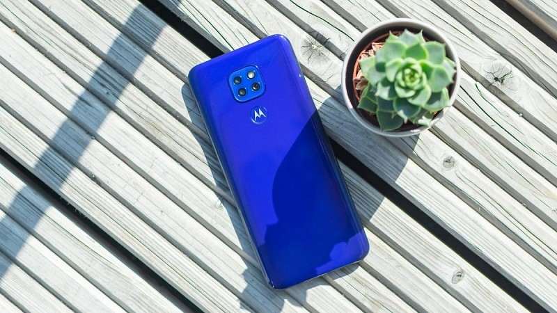 Motorola достала козырь из рукава: 5000 мАч, 48 МП, Snapdragon, NFC и чистый Android за 10 тысяч