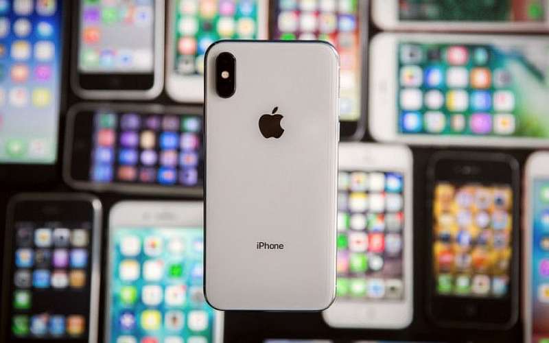В Связной завезли дешевые официально восстановленные iPhone X. Стоит брать?