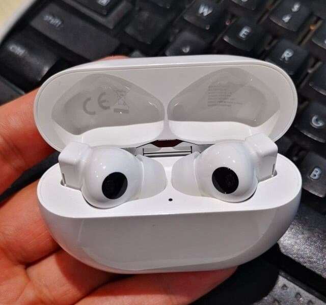 Huawei выпустит клон AirPods Pro. Кажется, это самые уродливые наушники года