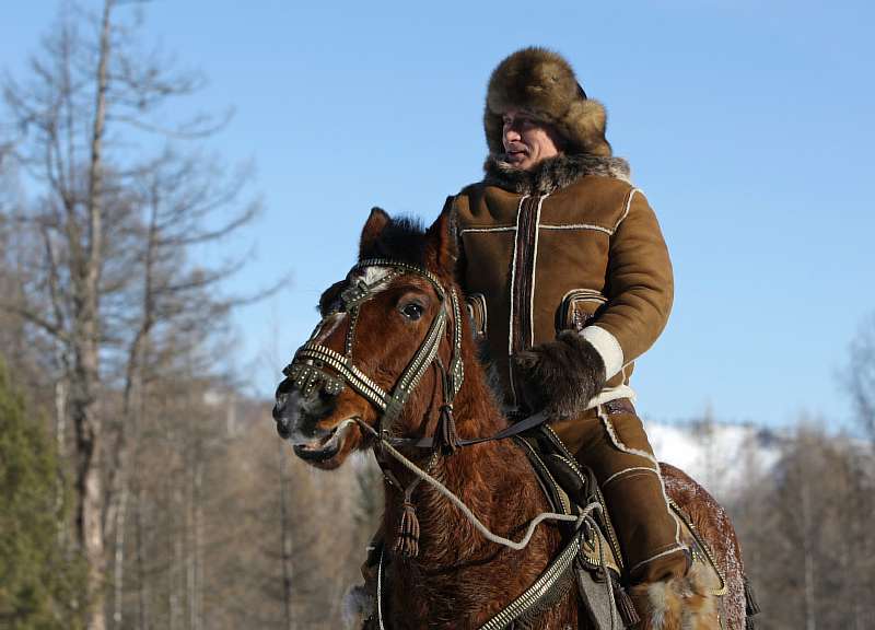 Что носит Путин. Сколько президент тратит на вещи?