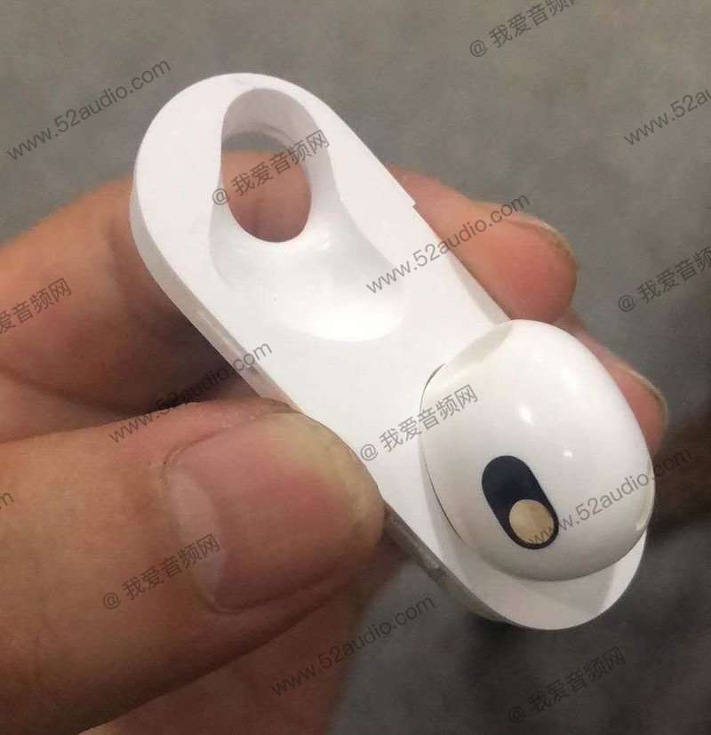 Так выглядят AirPods 3. Первые фото новых наушников Apple