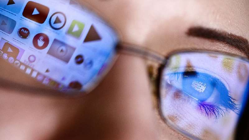 Власти хотят заблокировать YouTube за цензуру российских СМИ