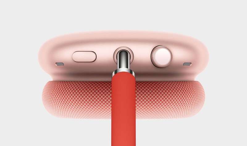 Apple представила наушники AirPods Max. Цена в России – просто кошмар